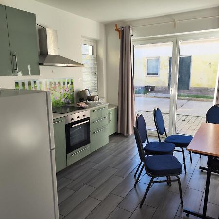 Erdgeschoss Wohnung Nahe Flughafen Viyana Dış mekan fotoğraf